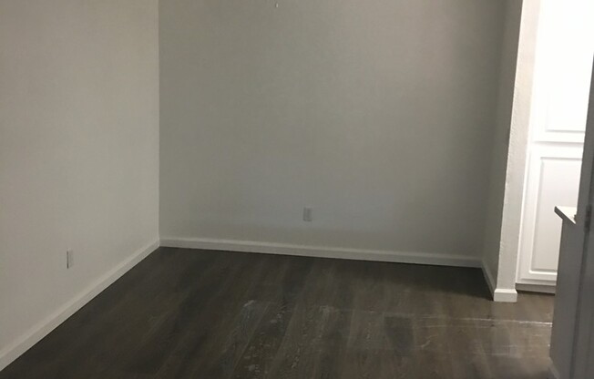 2 beds, 1 bath, 825 sqft, $1,695, Unit 0125