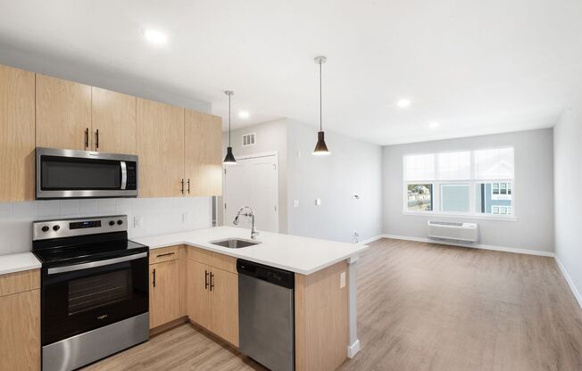 2 beds, 2 baths, 1,097 sqft, $2,350, Unit 3307