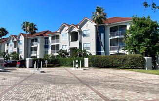 210 3rd St W. Unit 8103
