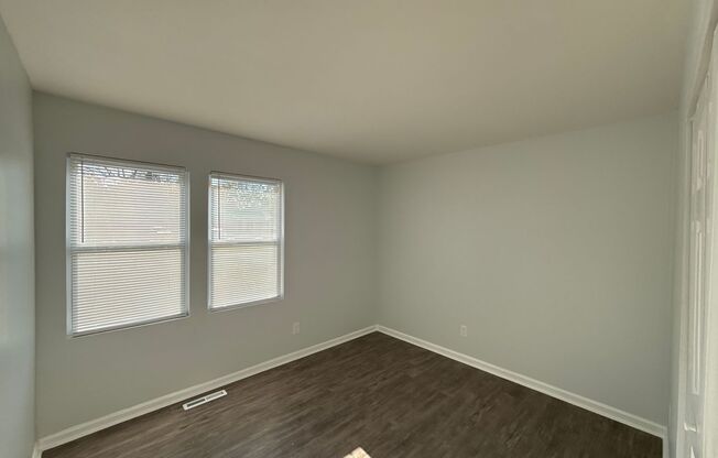 3 beds, 1 bath, $1,400