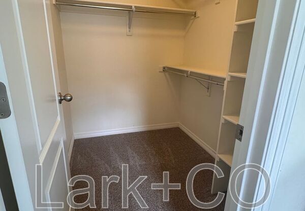 629 SUNDANCE CIR