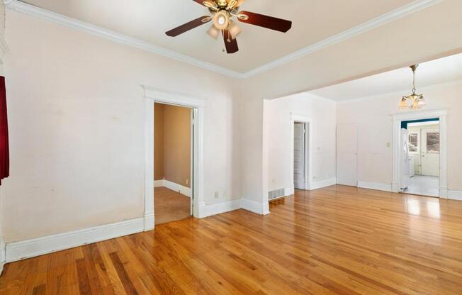 2220 W KIOWA ST