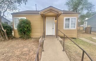 2 bed 1 bath near Tech