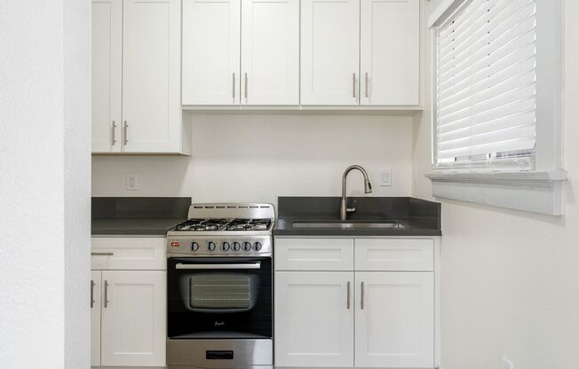 Studio, 1 bath, 354 sqft, $1,495, Unit 201