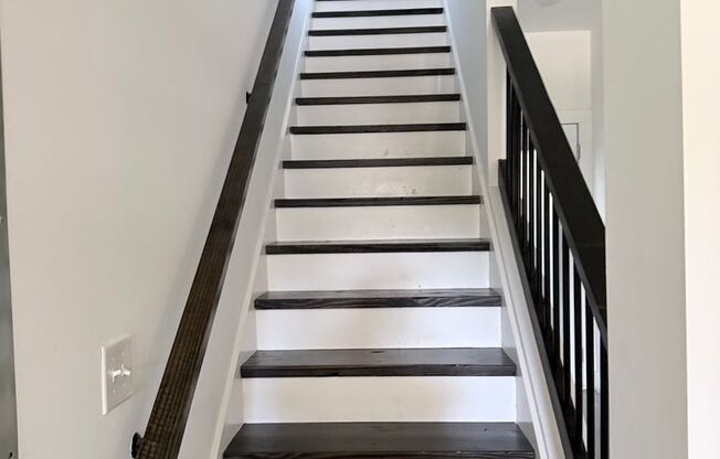 3 beds, 2.5 baths, 1,366 sqft, $1,499, Unit 1359