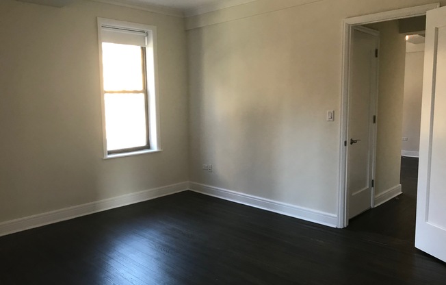 1 bed, 1 bath, $4,700, Unit 302