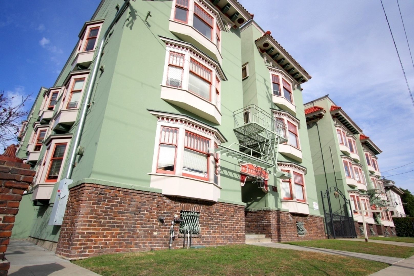 2p007 - 530-536 41st St. Oakland