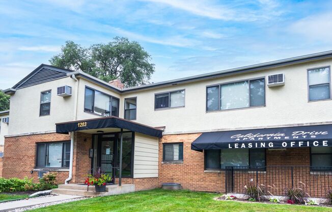 1 bed, 1 bath, 612 sqft, $1,065, Unit 1180-102