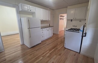 1 bed, 1 bath, 600 sqft, $2,350, Unit 2