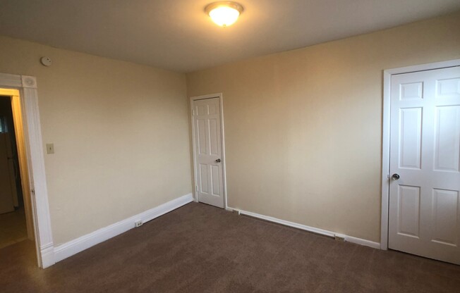 2 beds, 1 bath, 1,000 sqft, $1,200, Unit 162