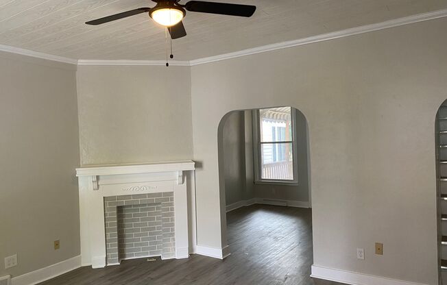 2 beds, 1 bath, $1,335