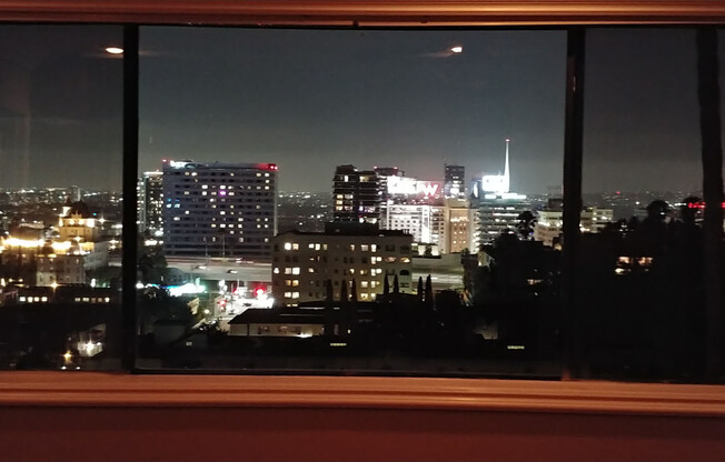 2 beds, 2 baths, 910 sqft, $2,895, Unit 406