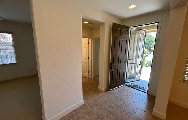 Spacious 5-Bedroom Home with SOLAR