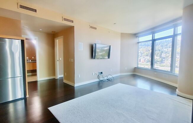 1 bed, 1 bath, $2,495, Unit UNIT 1300