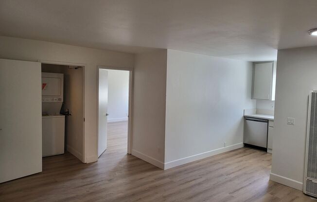 1 bed, 1 bath, $2,295, Unit 12