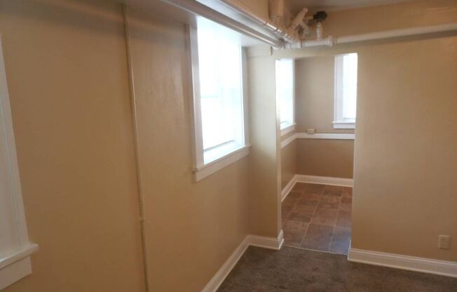 Studio, 1 bath, $795, Unit Unit 1