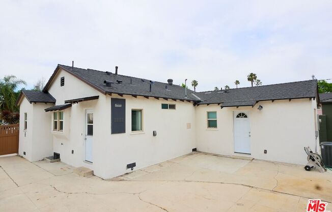 2334 S GARTH AVE