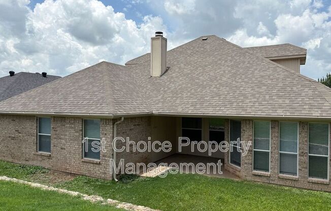 205 CARRIAGE DR