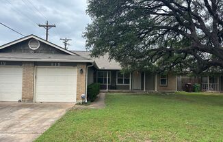 215 Greenlawn