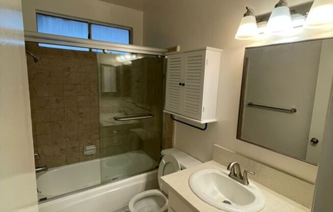 1 bed, 1 bath, $1,975, Unit 10