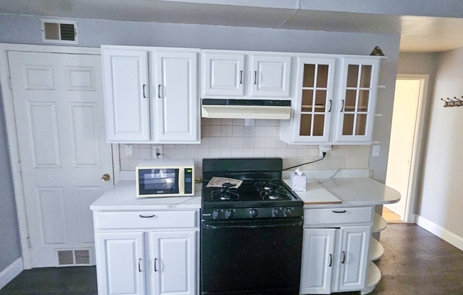6 Ashley St