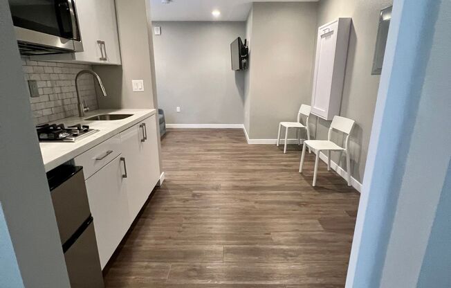 Studio, 1 bath, 310 sqft, $1,750, Unit 435-107