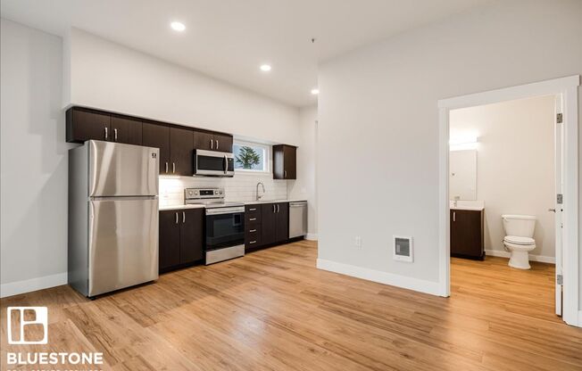 3 beds, 2 baths, 1,254 sqft, $2,100, Unit E336