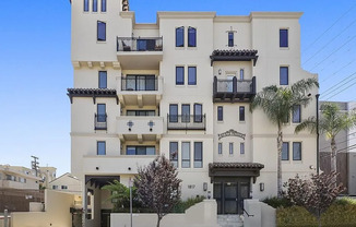 Classic and contemporary two-story townhouse with 2 bed/3 baths.