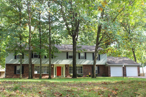 Building 39 at Maple Lane Apartments in Elkhart