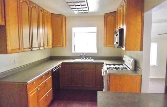 Nice 3 bed, 1 bath House with Garage in Antioch - COMING SOON !!!
