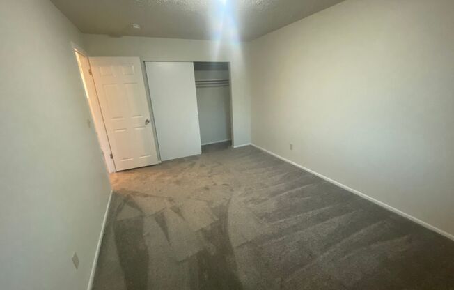 3 beds, 1.5 baths, 1,325 sqft, $2,025, Unit 1817