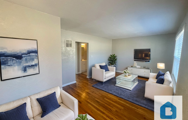 5th Avenue Apartments