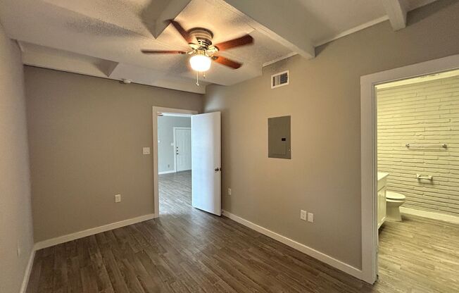 1 bed, 1 bath, 550 sqft, $1,245, Unit 202