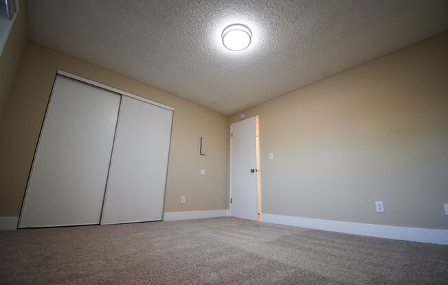 2 beds, 1 bath, $1,495, Unit 2383