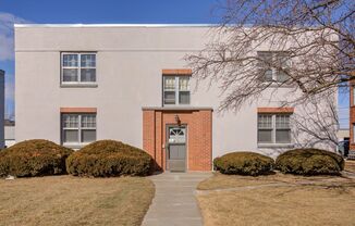 Come experience the best of living in the vibrant Omaha, NE at 5508 Corby Street!!