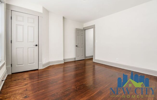 2 beds, 1 bath, 1,193 sqft, $1,324, Unit 1303 W. Broad St. (Rear)