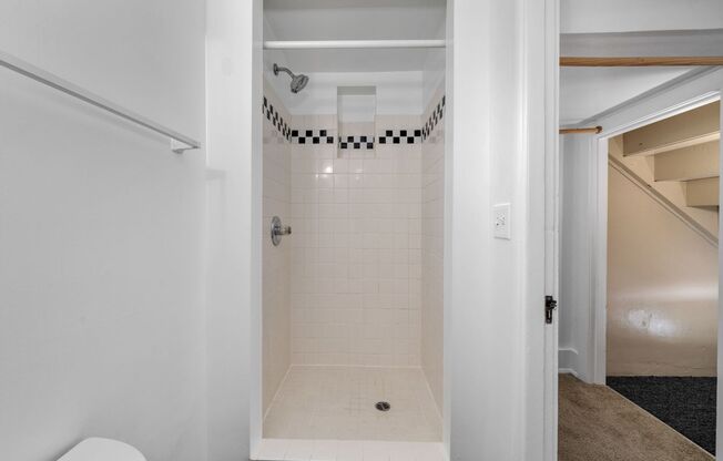 Studio, 1 bath, $1,095, Unit 2318