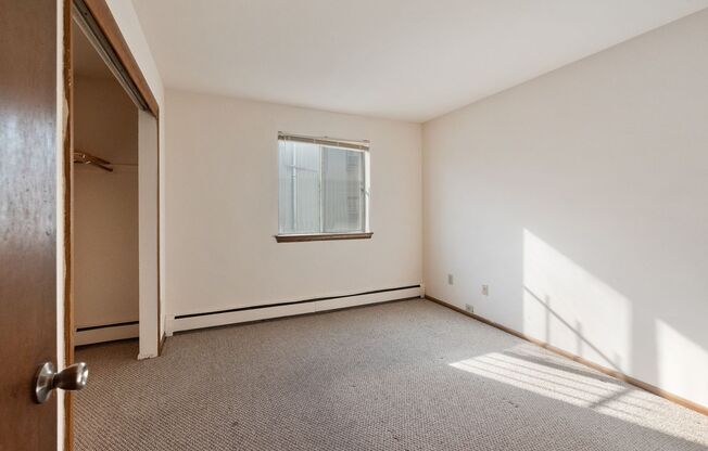 1 bed, 1 bath, $995, Unit 202