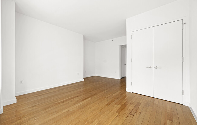 Studio, 1 bath, $4,228, Unit 1_205