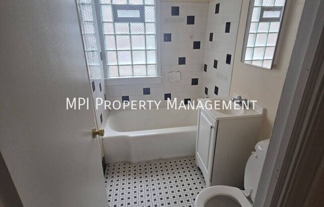 222 N 75 ST