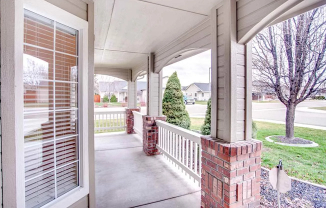 Terrific Home In Amazing Neighborhood!