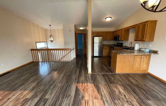 Beautiful 3 Bed Townhome in South Fargo!