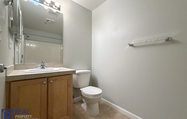 2 beds, 2 baths, $1,695, Unit Unit 305