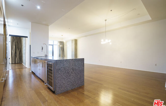 2 beds, 3 baths, 1,950 sqft, $6,500, Unit PH 3