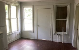 2 beds, 1 bath, $515