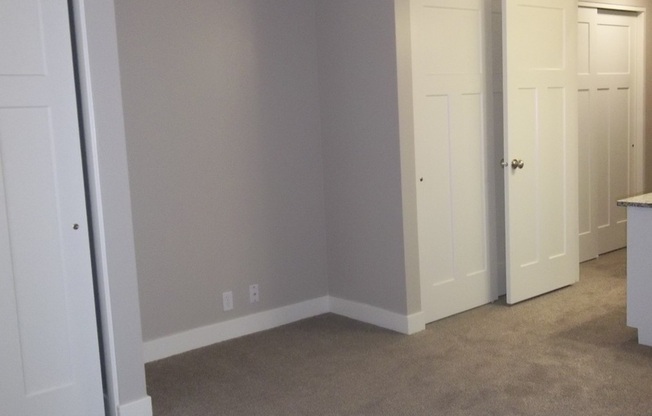 2 beds, 2.5 baths, 1,438 sqft, $1,995, Unit 073