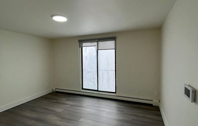 2 beds, 1.5 baths, 950 sqft, $1,545, Unit 368E