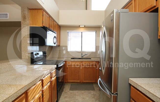 1800 W ELLIOT RD