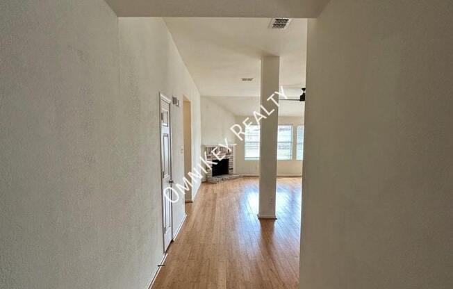 903 CEDAR CRK DR