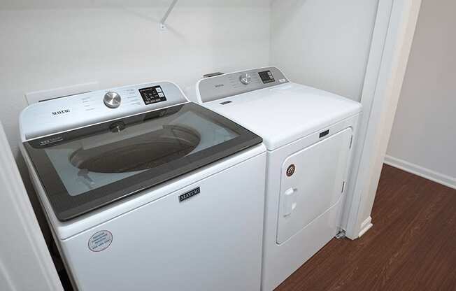 Apartment with in-unit washer and drying in spring lake, mi